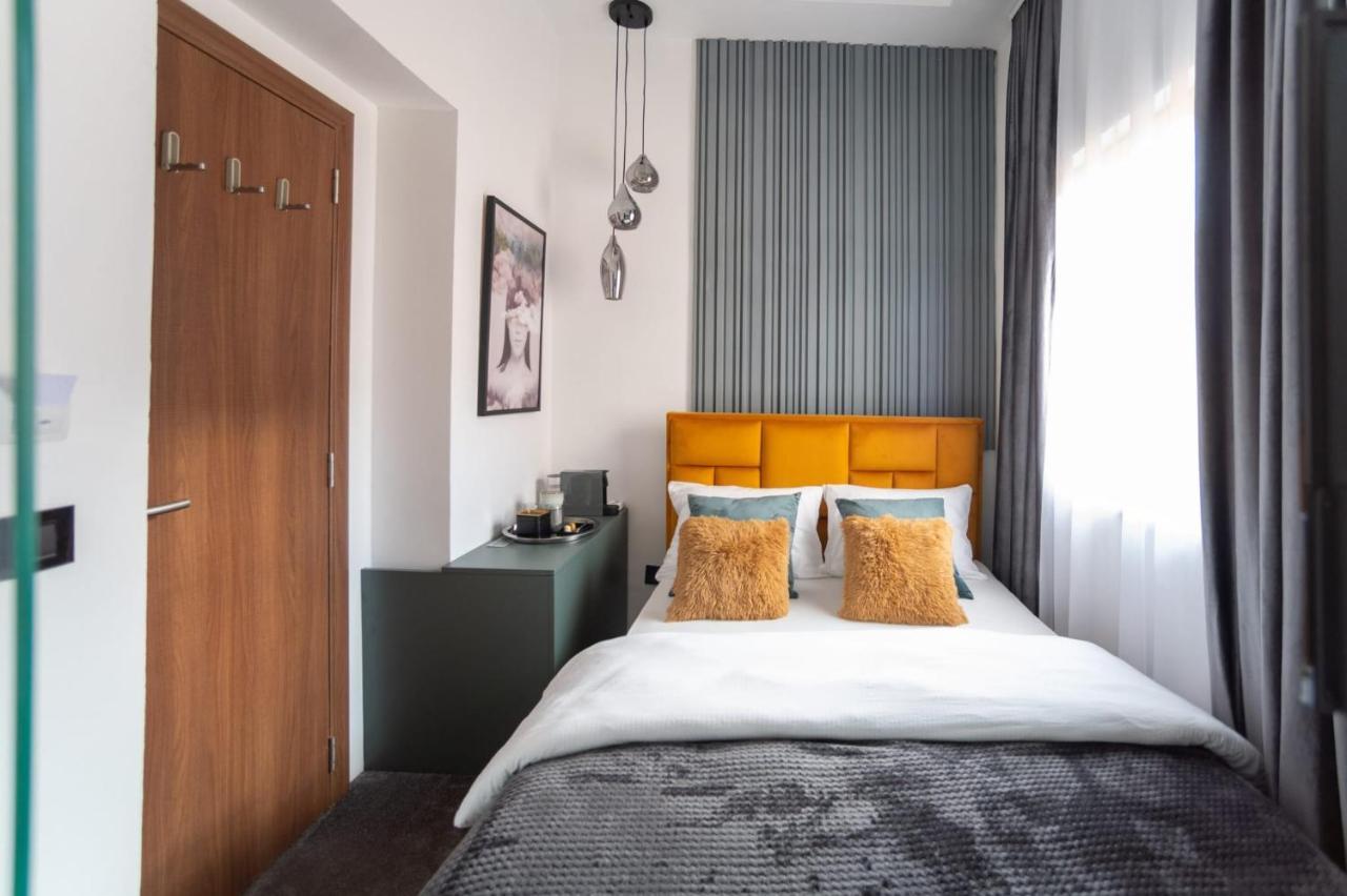 Natali Luxury Suites- Mini Rooms 베오그라드 외부 사진